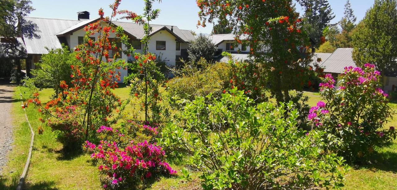 Bambu Lodge Пукон Экстерьер фото