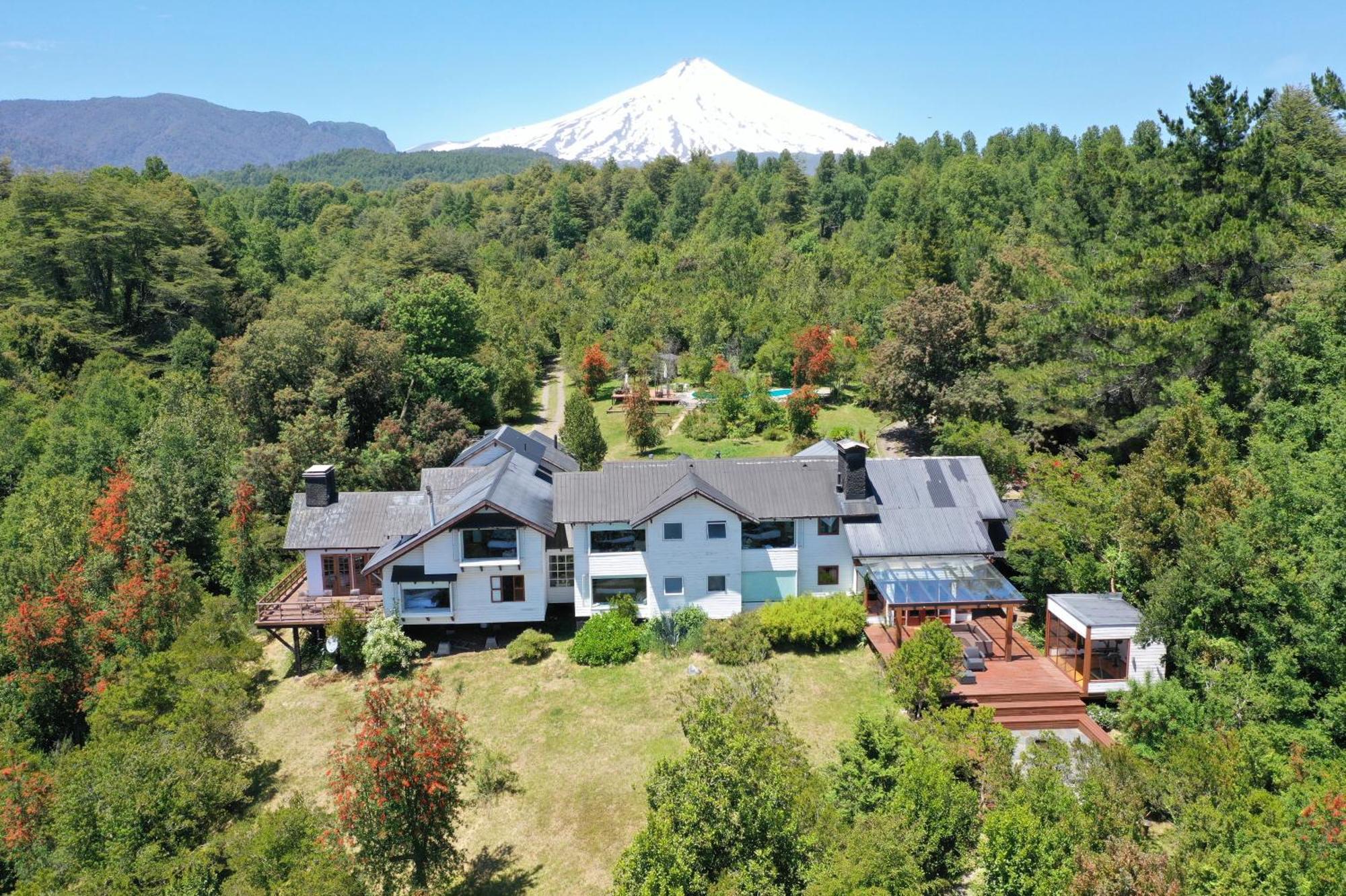 Bambu Lodge Пукон Экстерьер фото